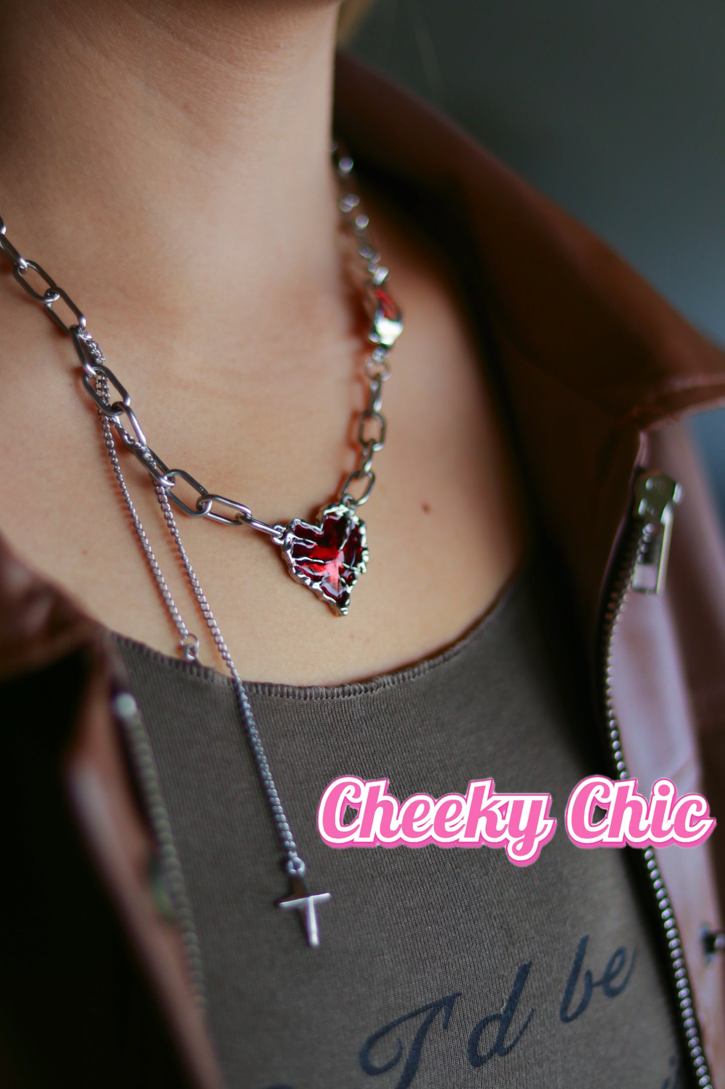 Bold Love Star drop Necklace ❤️🔥