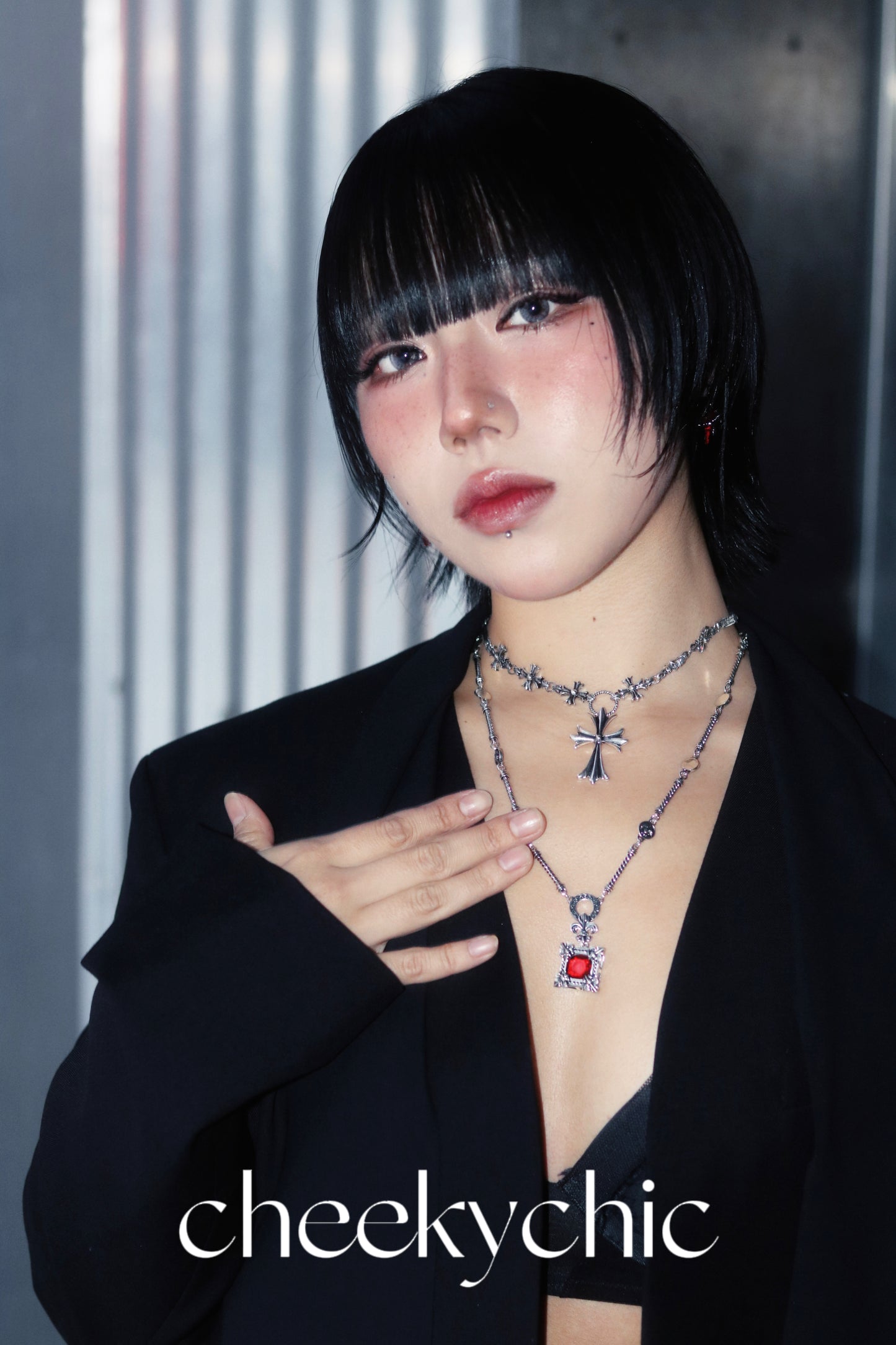 Mystery Ruby Stone Vintage Necklace 💌