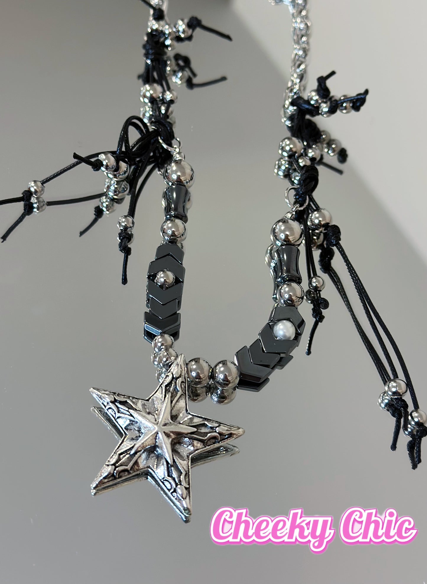 Gothic Black Star Necklace ❤️🔥