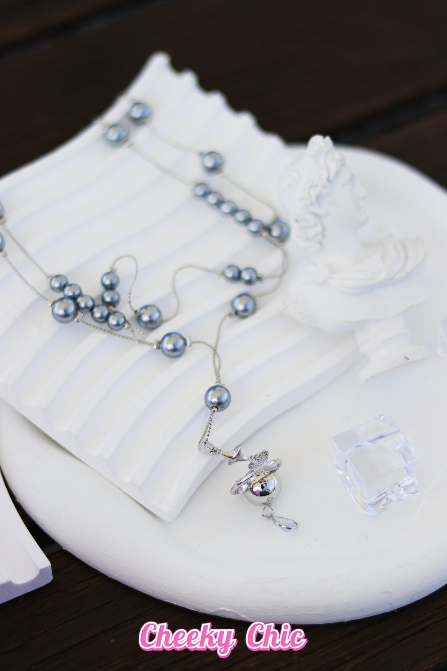 Grey Pearl Elegance Necklace ✨