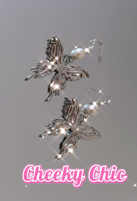 Paranormal Freshwater pearls Butterfly Earrings