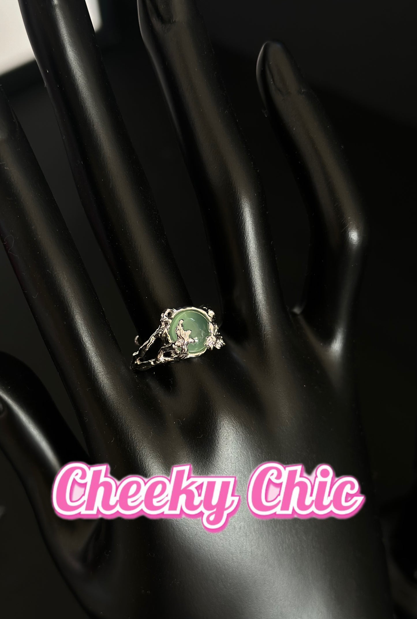 Emerald Elegance S925 Sterling Silver Leaf Open Ring ✨🍃