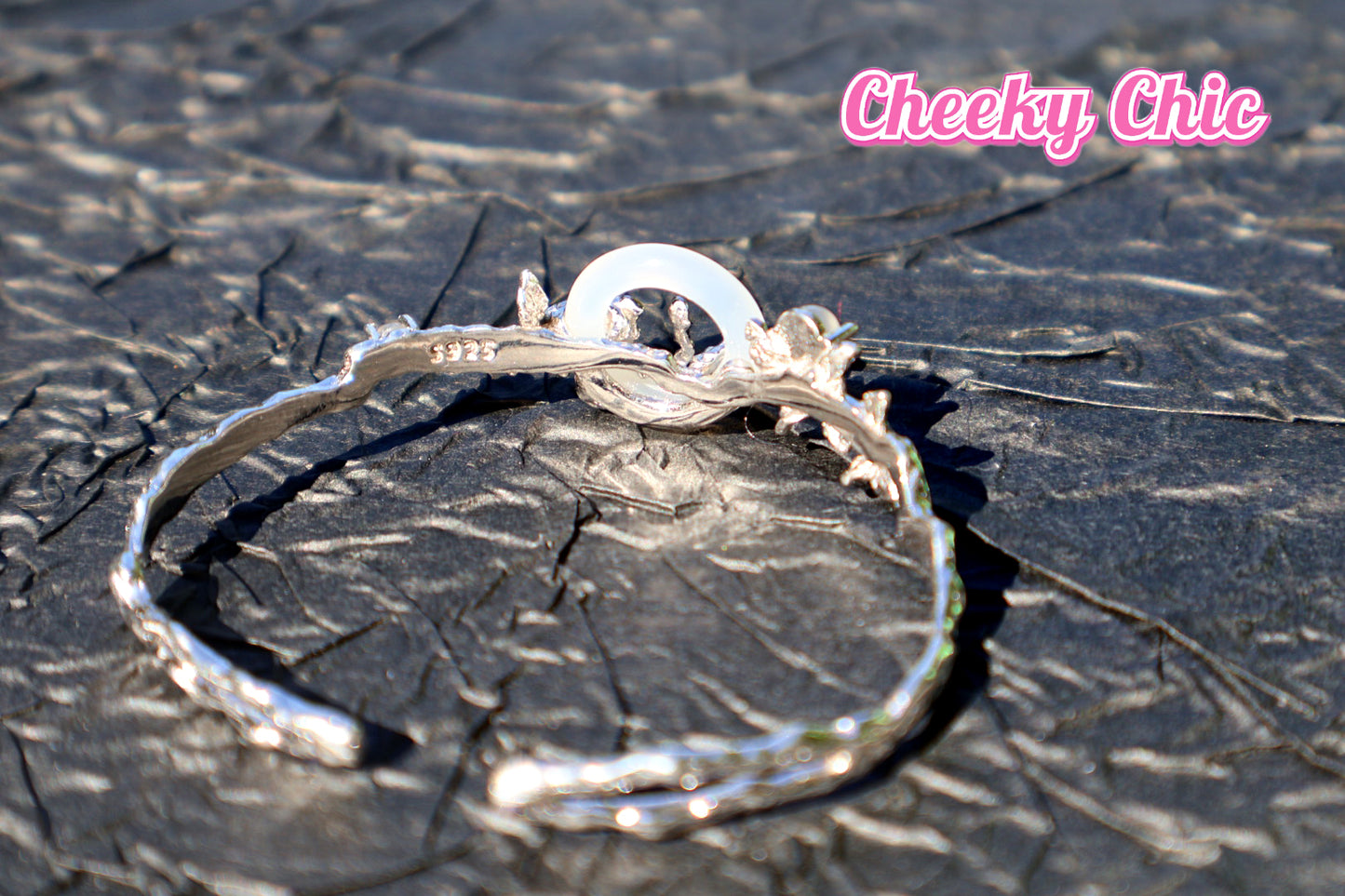 S925 Butterfly White Agate Bangle