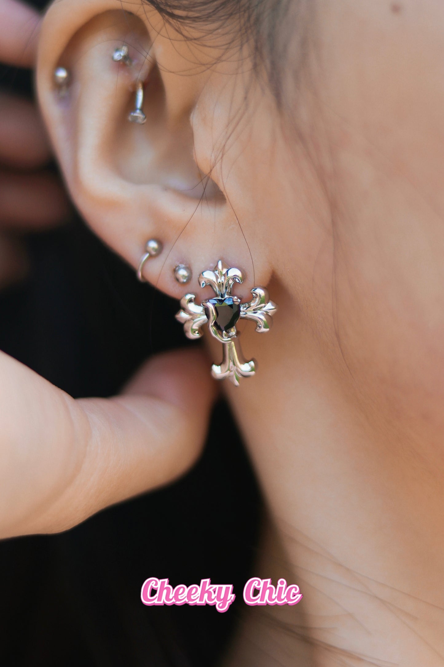 Black Cross s925 Earring ✨