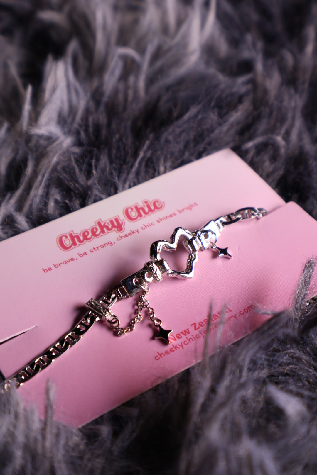 S925 Dangling Heart Bracelet