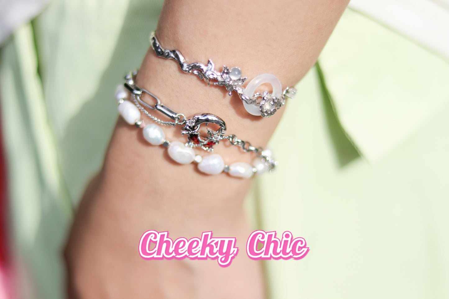 ✨Cheeky Chic Moonlight Ruby Crescent Bracelet – Premium Palladium✨